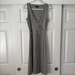 Banana Republic Black and White Geometric Midi Dress NWOT ✨👗
